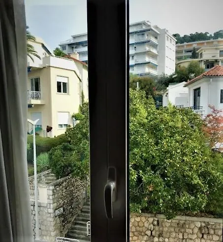 Marbella فندق نيس